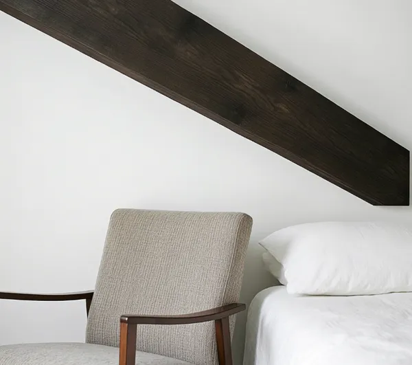 chairs in bedroom feng shui